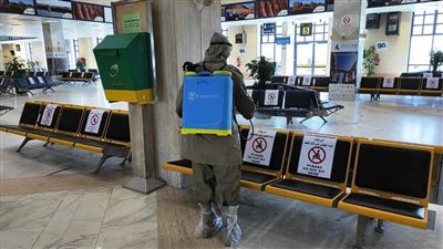 لمجابهة جائحة كورونا.. تطهير 72 موقعًا بواسطة 32 فرقة رش بأسوان