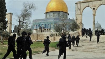 الاحتلال الإسرائيلي ينشر قناصة فوق أسطح المسجد الأقصى 