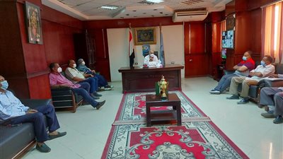 رئيس إسنا بالأقصر: نوبتجيات على مدار الساعة لتلقي أي بلاغات بعيد الفطر