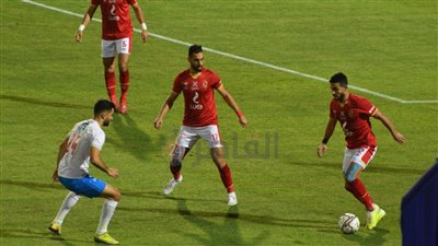 بعد مرور 30 دقيقة.. الزمالك يفشل في فك شفرات دفاع الأهلي  
