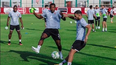 جونيور أجايي يشارك في مران الأهلي الجماعي بعد غياب طويل