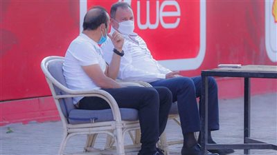 الخطيب يؤازر نجوم الأهلي في بداية الاستعداد لمواجهة صن داونز 