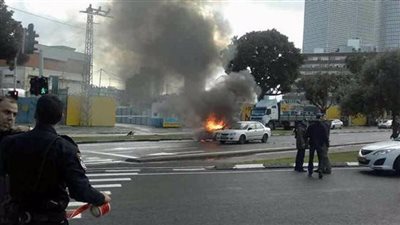 لحظة استهداف تل أبيب بصاروخ وسقوط قتلى ومصابين (فيديو)