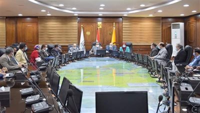 رسوم الامتحان 450 جنيها.. 