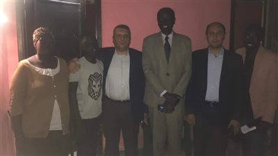 وفد رئاسي يزور طفل جنوب السودان المعتدى عليه بعين شمس