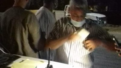 غرامة فورية لـ27 خالفوا ارتداء الكمامة بأرمنت غربي الأقصر