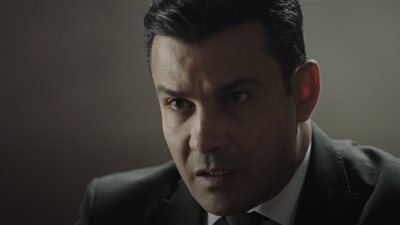 فتحي عبد الوهاب يواسي محمد رجب بعد وفاة والده (صورة)