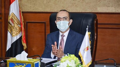 نائب محافظ سوهاج يجتمع بأعضاء الغرفة المركزية لمتابعة شكاوى ومقترحات مشروع تطوير الريف المصري 