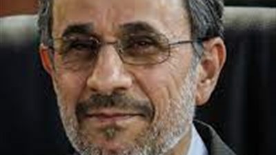 الرئيس السابق أحمدي نجاد يعلن ترشحه للانتخابات الإيرانية القادمة