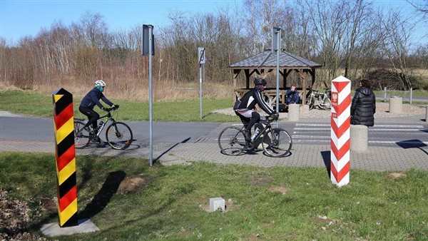 فتح الحدود بين ألمانيا