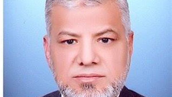  أحمد سالم عميد كلية