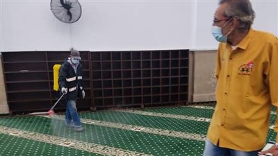 استعدادًا لصلاة العيد.. حملات مكثفة لتعقيم وتطهير المساجد الكبرى في بورسعيد (صور)
