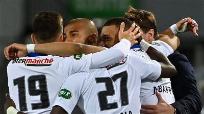 خماسي باريس سان جيرمان يغيبوا عن تدريبات الفريق اليوم