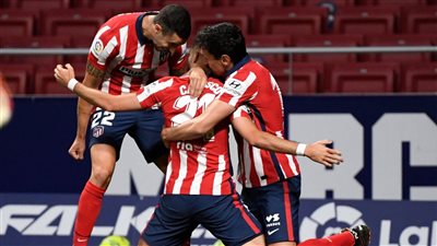 أتلتيكو مدريد يفوز على ريال سوسييداد وينفرد بصدارة الدوري الإسباني  
