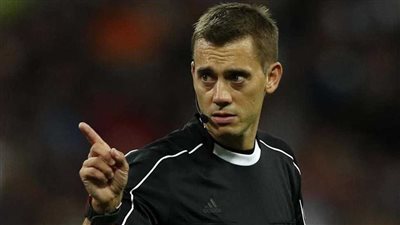 رسميًا.. كليمان توربان حكمًا لنهائي الدوري الأوروبي