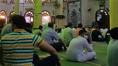 في زمن كورونا.. الفيومية يؤدون صلاة عيد الفطر تحت إجراءات احترازية مشددة(صور)
