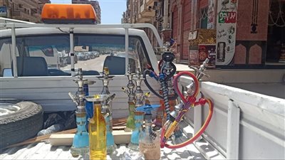 غلق 3 مقاهي ومصادرة 16 شيشة بدسوق (صور) 