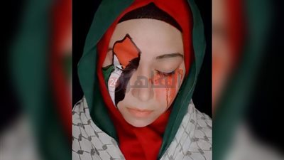 ميكب أرتست بقنا تتضامن مع غزة بفوتوسيشن فلسطين (فيديو وصور) 