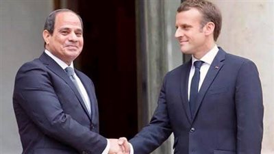الرئيس السيسي يلتقي نظيره الفرنسي بقصر الإليزيه في باريس