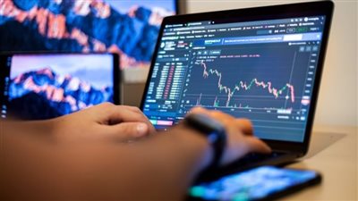 أفضل شركات التداول أونلاين.. كل ما عليك معرفته قبل الاستثمار