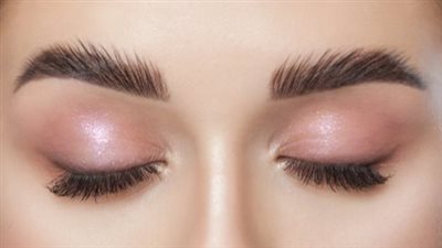 أبرز المعلومات عن العناية بالرموش والحواجب