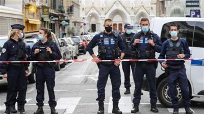 إخلاء مدرسة في مدينة 