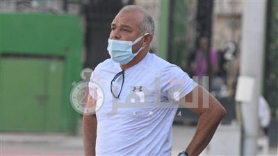 مدير الكرة بنادي القناة: محمد صلاح مدرب عالمي ويلاعب القرود