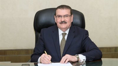 نقابة المهندسين توضح سبب اختيار نقيبها عضوًا بشركة يوتن 