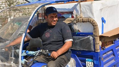 ميكانيكي دليفري ببورسعيد: بحاسب الزبون نص تذكرة وربنا بيبارك.. ونفسي في ورشة تسترني أنا وعيالي