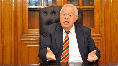 نقيب المحامين يحذر من تزوير شهادات الثانوية العامة بعد اكتشافها بطلبات القيد 