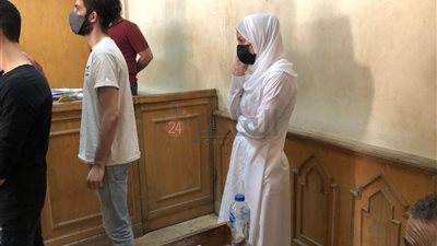 الأجهزة الفنية تفض الأحراز في قضية مودة الأدهم وحنين حسام