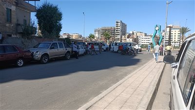 إجراءات أمنية مشددة لتأمين موكب رئيس الوزراء بدمياط