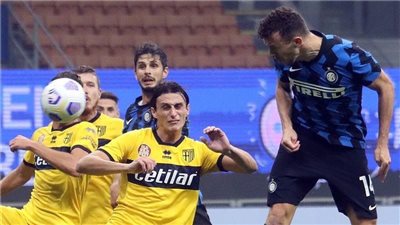 إنتر يستعد لسماع العروض المقدمة لنجم الفريق