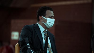 سفير مصر بجنوب إفريقيا: الطقس يميل للبرودة.. وجماهير صن داونز تشعر بالإحباط 