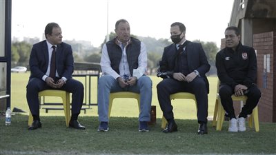 سفير مصر في جنوب إفريقيا يوجه دعوة عشاء لمحمود الخطيب