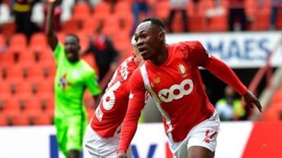 الكونغولي موليكا يعود لحسابات الأهلي في الموسم الجديد