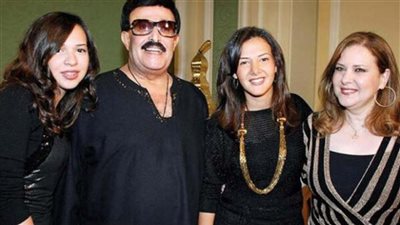 انهيار دنيا وإيمي بعد ابلاغهما بوفاة سمير غانم