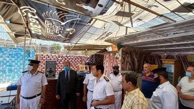 أمن القليوبية يزيل قاعة أفراح مخالفة في بنها (صور) 