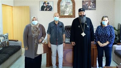 فرق متحركة لتطعيم المواطنين في كنيسة مارجرجس بالعاشر من رمضان بلقاح كورونا (صور)