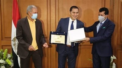 مؤمن صفا ومحمود سعد ضمن الترشيحات.. أسماء جديدة ضمن مجلس الزمالك المنتظر