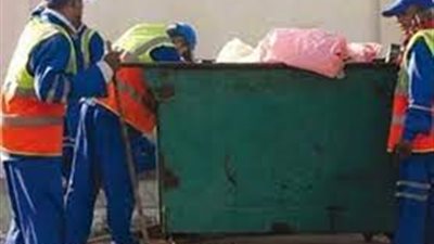 تحرير محضرين للتعدي على عمال النظافة أثناء عملهم في الإسكندرية 