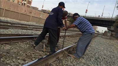 رئيس السكة الحديد يتفقد ورش ومحطة أسوان صباح اليوم