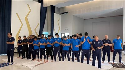 بعثة بيراميدز تؤدي صلاة الجمعة بفندق الإقامة في آبا