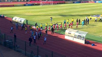 الأهلي يتقدم على صن داونز برأسية ياسر إبراهيم بعد مرور 15 دقيقة 