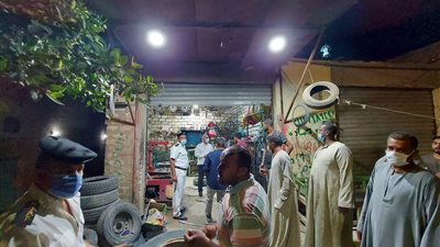 تعقيم شوارع إسنا بالأقصر والتزام جميع المحال بقرار الغلق لأول مرة بالمدينة