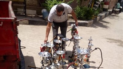 غلق مقهى وتغريم مواطنين خالفوا احترازات كورونا بالشرقية