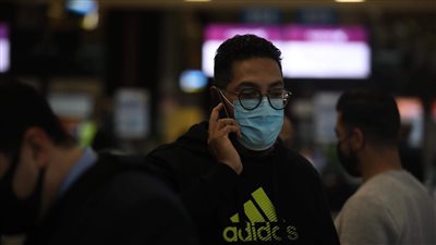 رئيس الجالية المصرية في جنوب إفريقيا يرافق بعثة الأهلي من فندق الإقامة إلى مطار جوهانسبرج