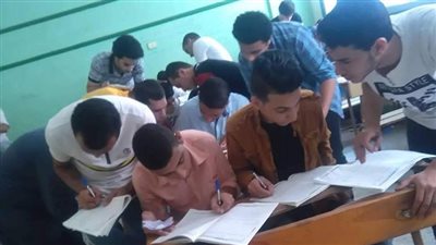 حجب نتائج مدارس ثانوي بأكملها.. عقوبات مغلظة تنتظر طلاب الثانوية العامة المتهمين بالغش