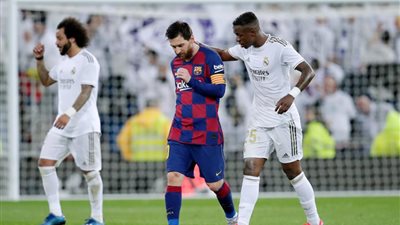 خافيير تيباس: استبعاد ريال مدريد وبرشلونة من دوري الأبطال ليس مستحيلا