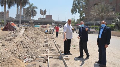 محافظ القليوبية يتابع أعمال تطوير ميدان العاشر والنظافة على الطريق الزراعي بقليوب (صور)